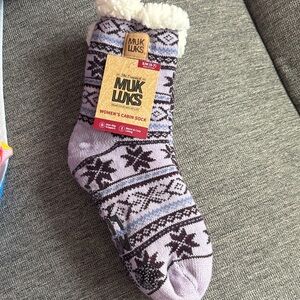 Muk Luks Women’s Purple Snowflake Cabin Socks NWT
